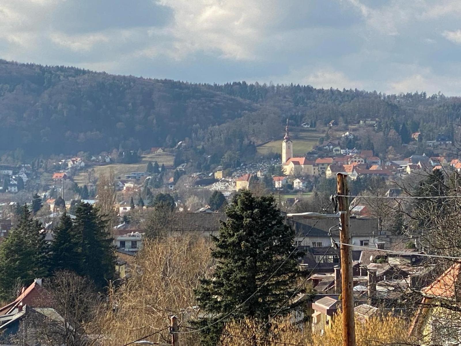 Schoenes Apartment Mit Aussicht Ueber Graz Buitenkant foto